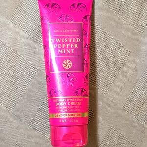 New Bath & Body Works Twisted Peppermint Body Cream